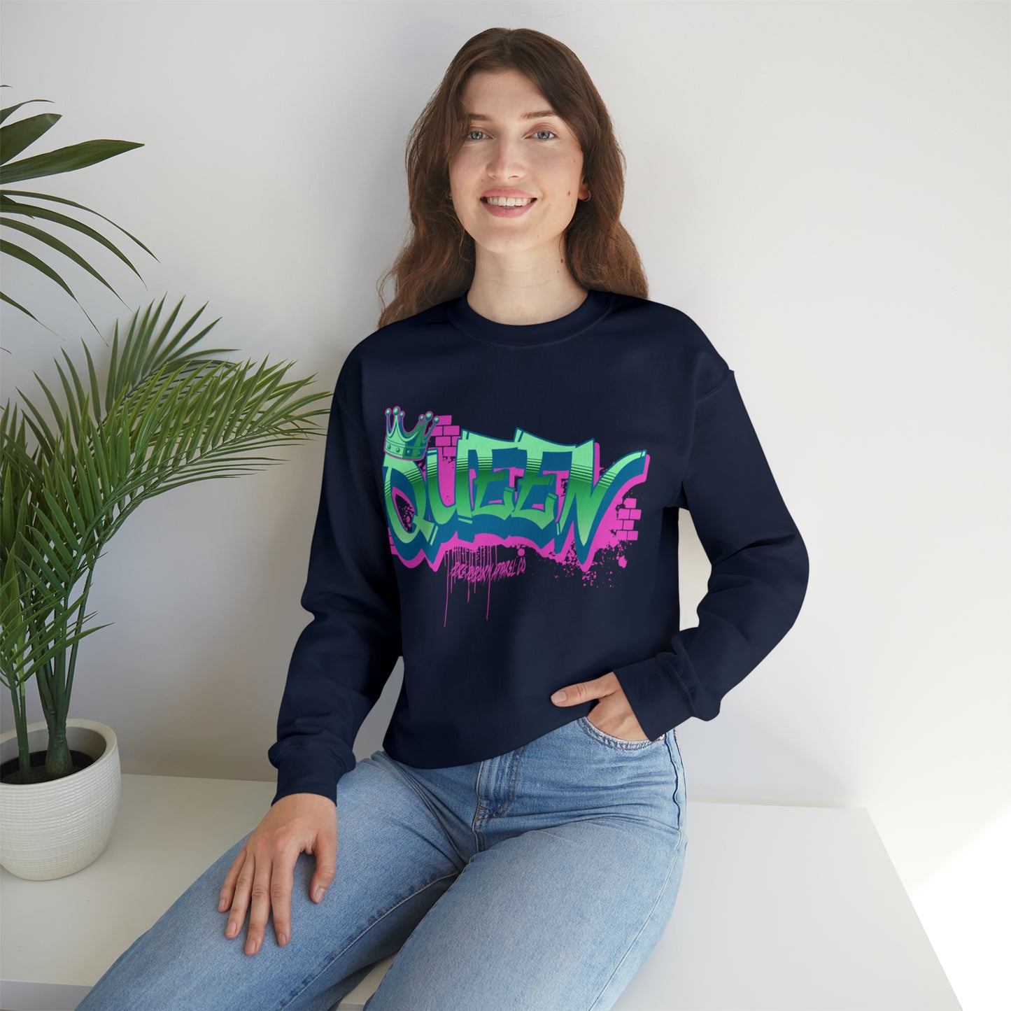 QUEEN GRAFFITI SWEATSHIRT