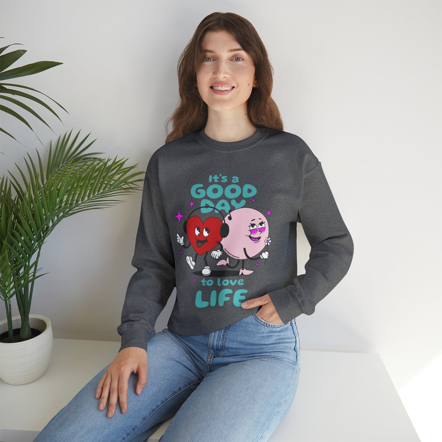 LOVE LIFE SWEATSHIRT