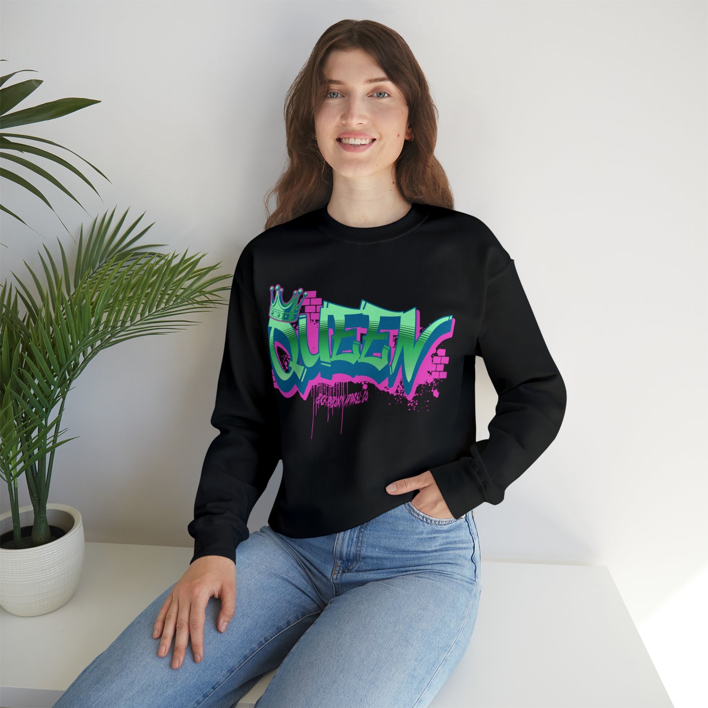 QUEEN GRAFFITI SWEATSHIRT